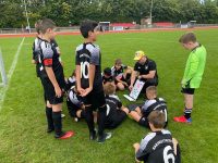 Die Dritte gewinnt packendes Freundschaftsspiel